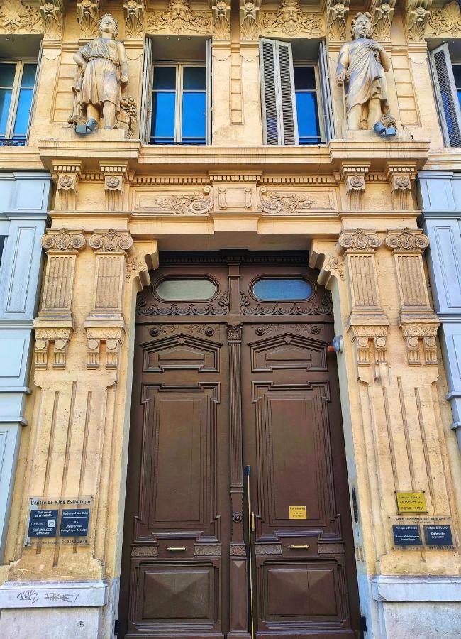 Appartemment Rue De La Republique, Joli Et Moderne Au Coeur Du Centre Marseille Exteriér fotografie